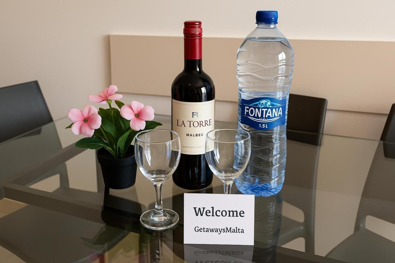 세인트폴스베이 Blue Harbour Seafront Penthouse With Large Terrace With Panoramic Sea Views - By Getawaysmalta 아파트 외부 사진