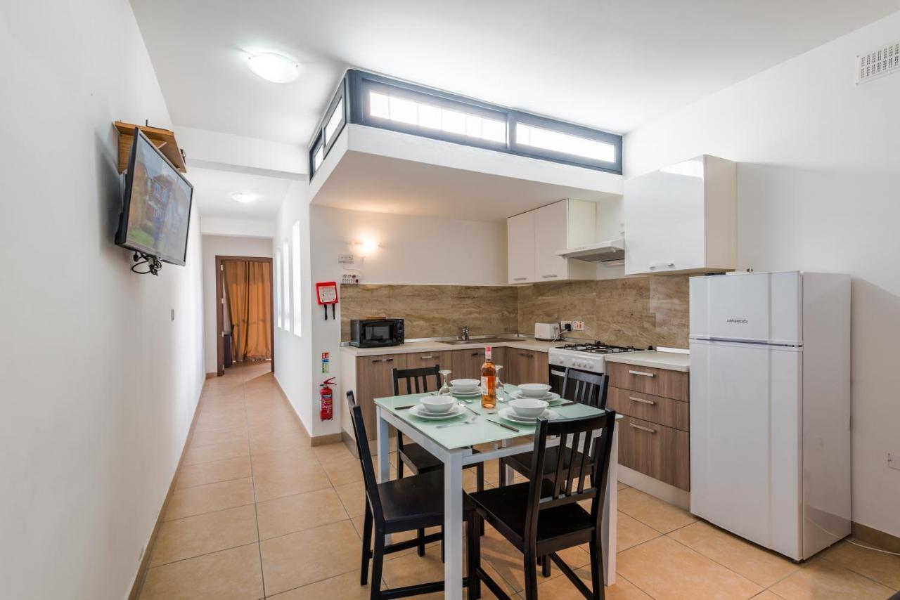 세인트폴스베이 Blue Harbour Seafront Penthouse With Large Terrace With Panoramic Sea Views - By Getawaysmalta 아파트 외부 사진